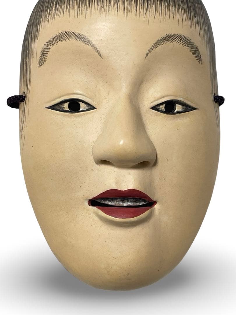 能面 木製 笑顔の表情