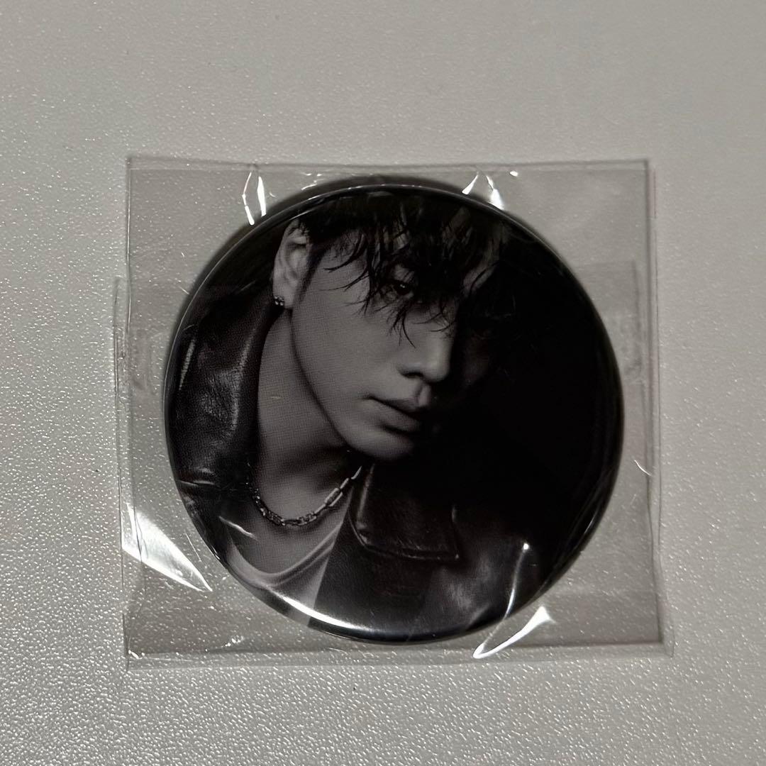 三代目 登坂広臣 缶バッジ ガチャ - メルカリ