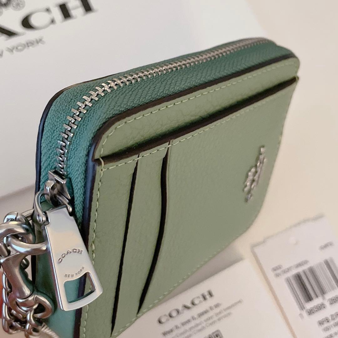 COACH コース　ケース　小銭入れ財布　ソフトグリーン　緑色　パスケース