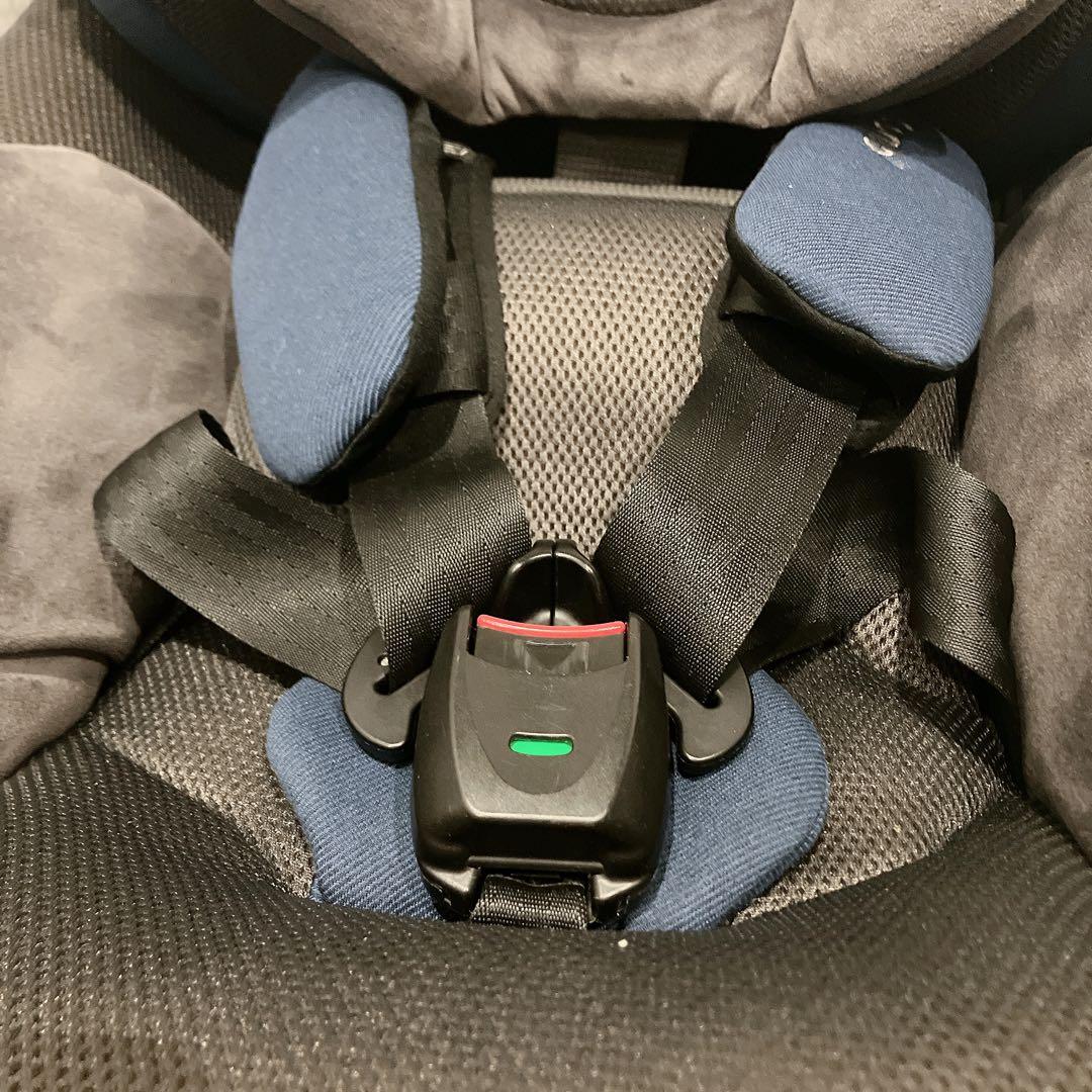 combi THE S ISOFIX エッグショック ZB-690ネイビー