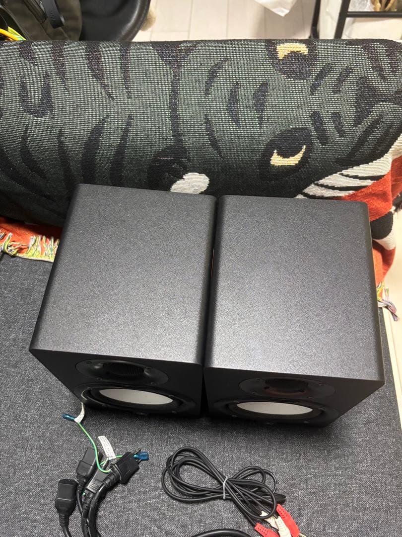 YAMAHA HS5 定番スタジオモニター ペア　スピーカーケーブル付き