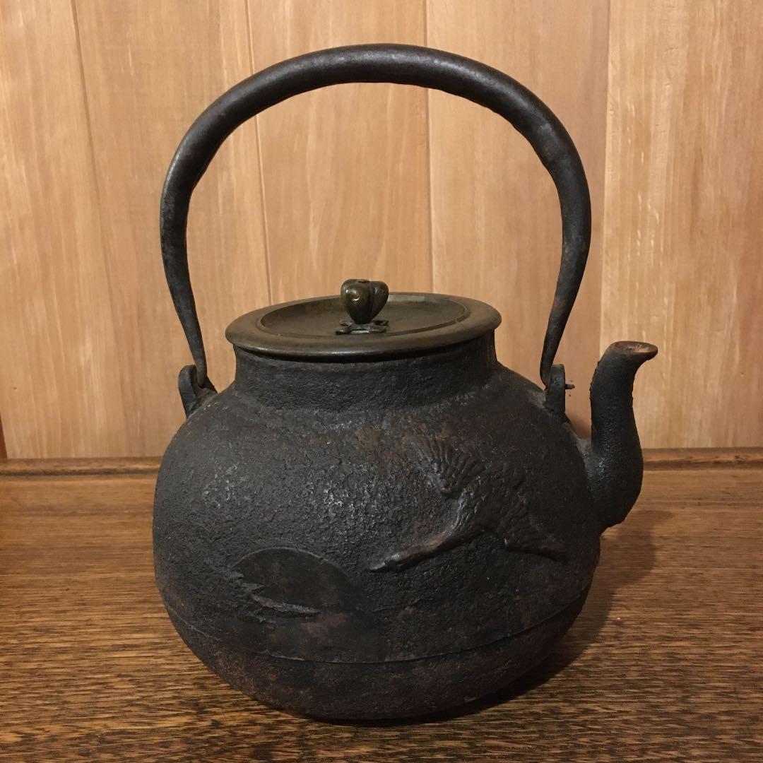 晴寿堂 名人造 胴在銘 鉄瓶