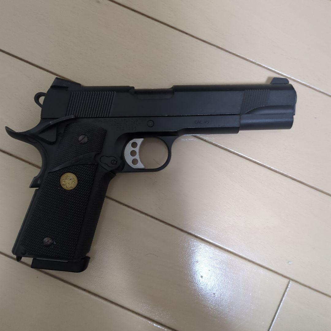 MEUピストル　ガスガン