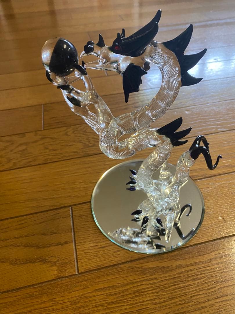 ディズニーランド シンデレラ城 ガラス細工 ドラゴン 龍 - メルカリ