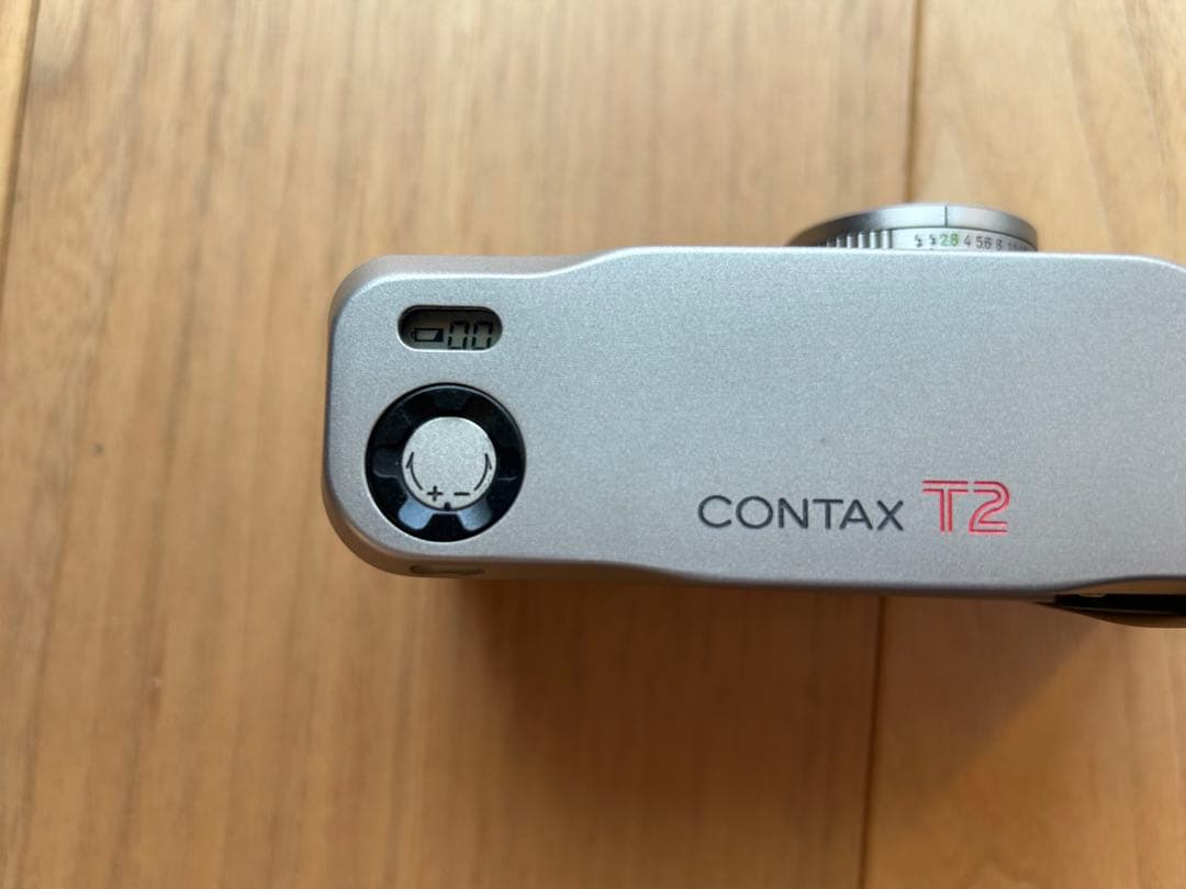 CONTAX T2 フィルムカメラ シルバー 目黒蓮ドラマ使用色違いコンタックス