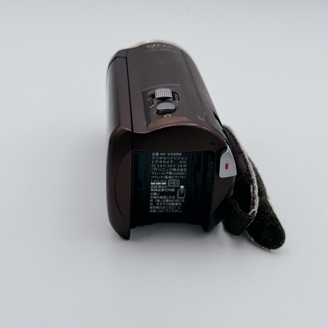 【美品】Panasonic デジタルハイビジョンビデオカメラ HC-V550M