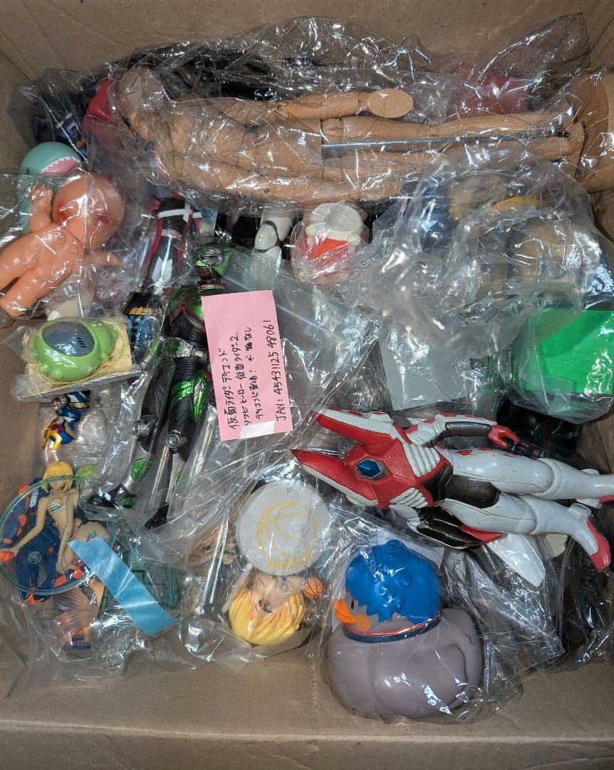 ジャンク フィギュア まとめ売り 約94体前後 プライズ ソフビ