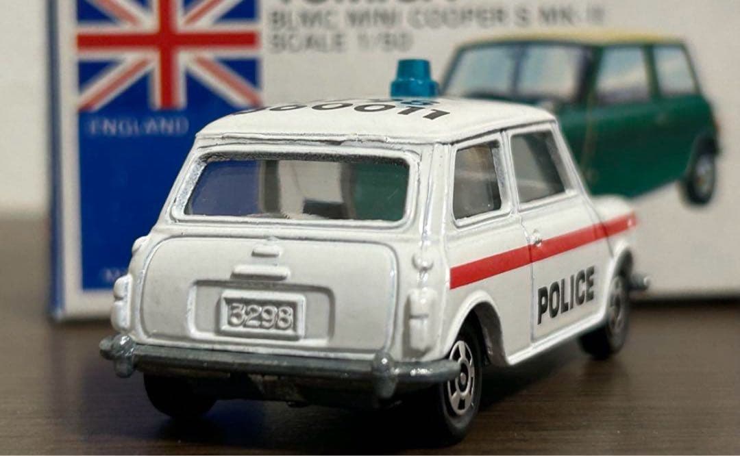 トミカ ミニクーパー ポリスカー