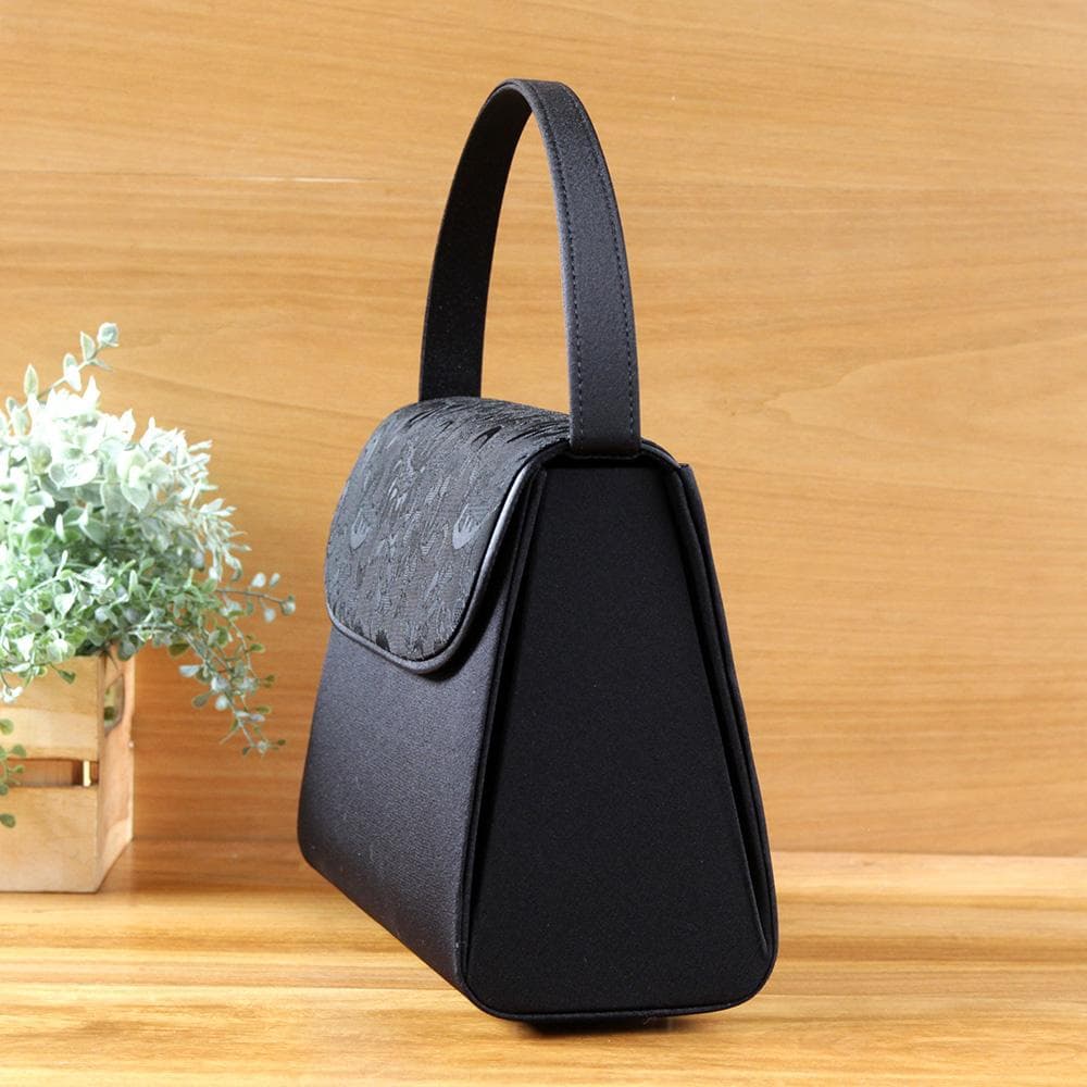 新品・未使用 フォーマルバッグ 岩佐 ハンドバッグ 冠婚葬祭 黒 お葬式