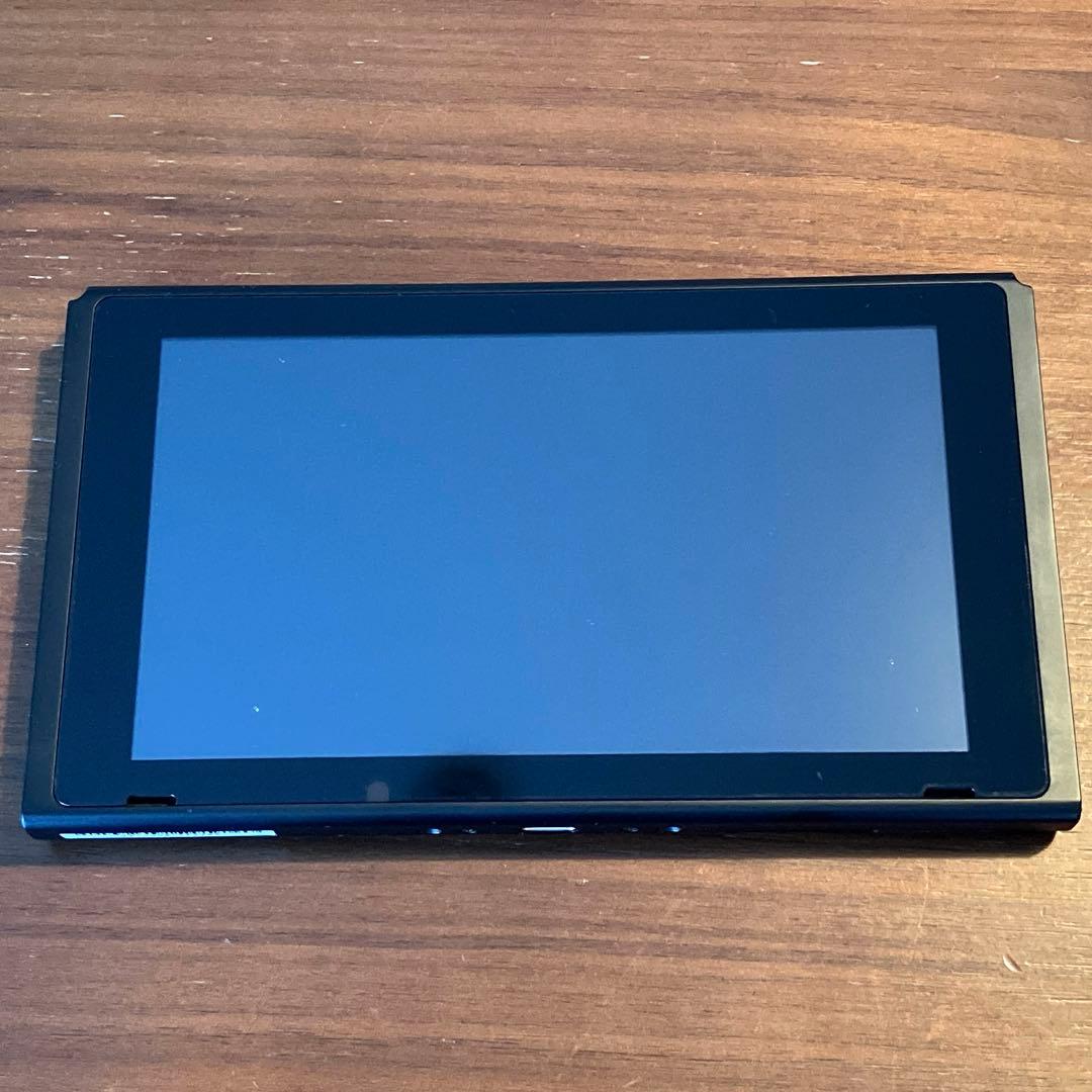 Nintendo Switch +保護シール２枚