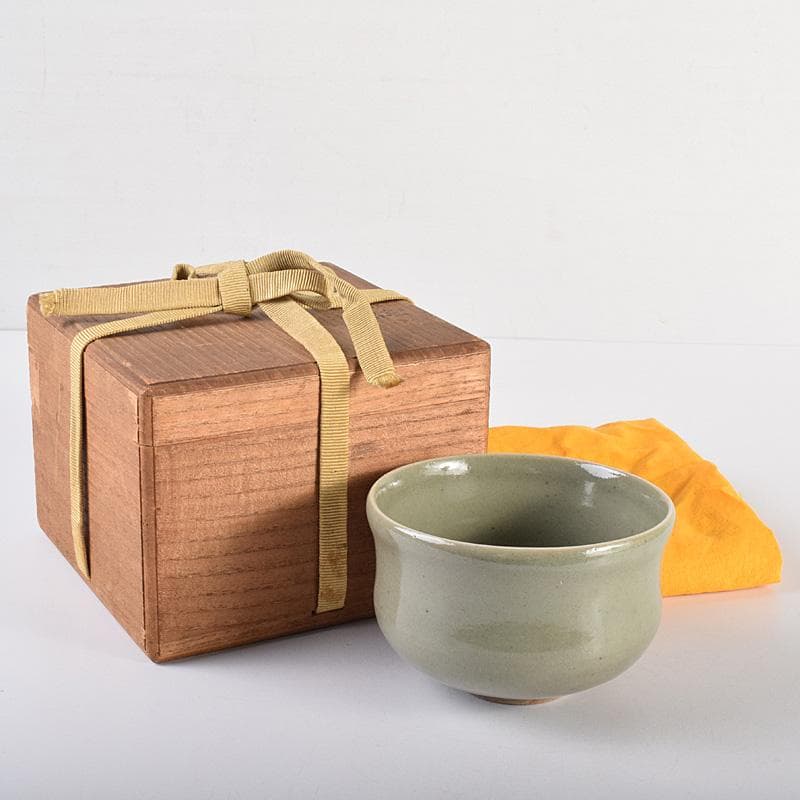 中国　龍泉窯　青磁　茶碗　時代箱　V　R7618 中国 龍泉窯 青磁 茶碗 時代箱 V R7618 中国 龍泉窯 青磁 茶碗 時代箱