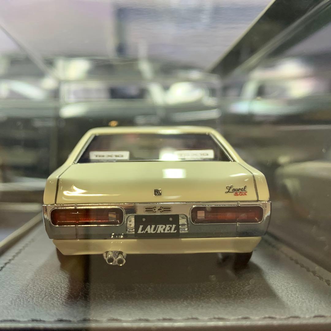 イグニッションモデル　1/43 NISSAN ローレル