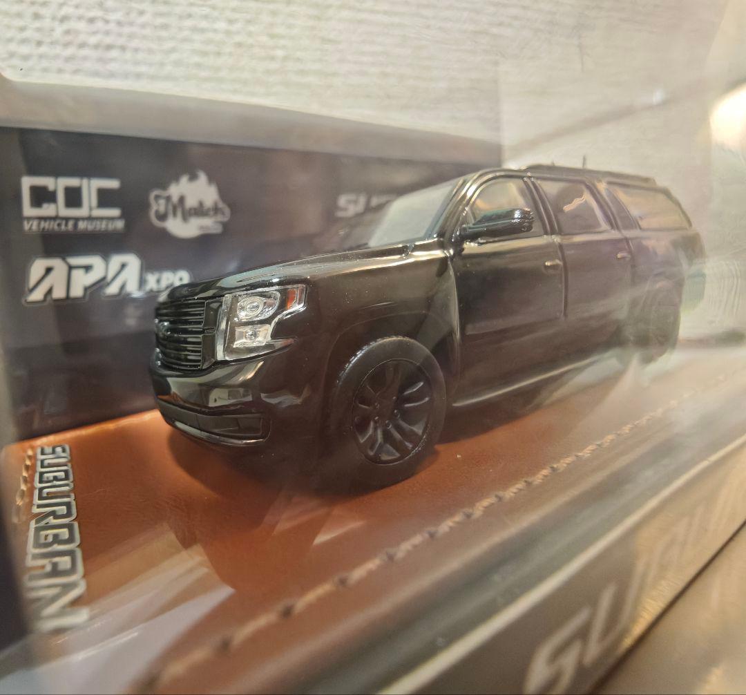 GOC 1/64 CVPI & Suburban 3台セット