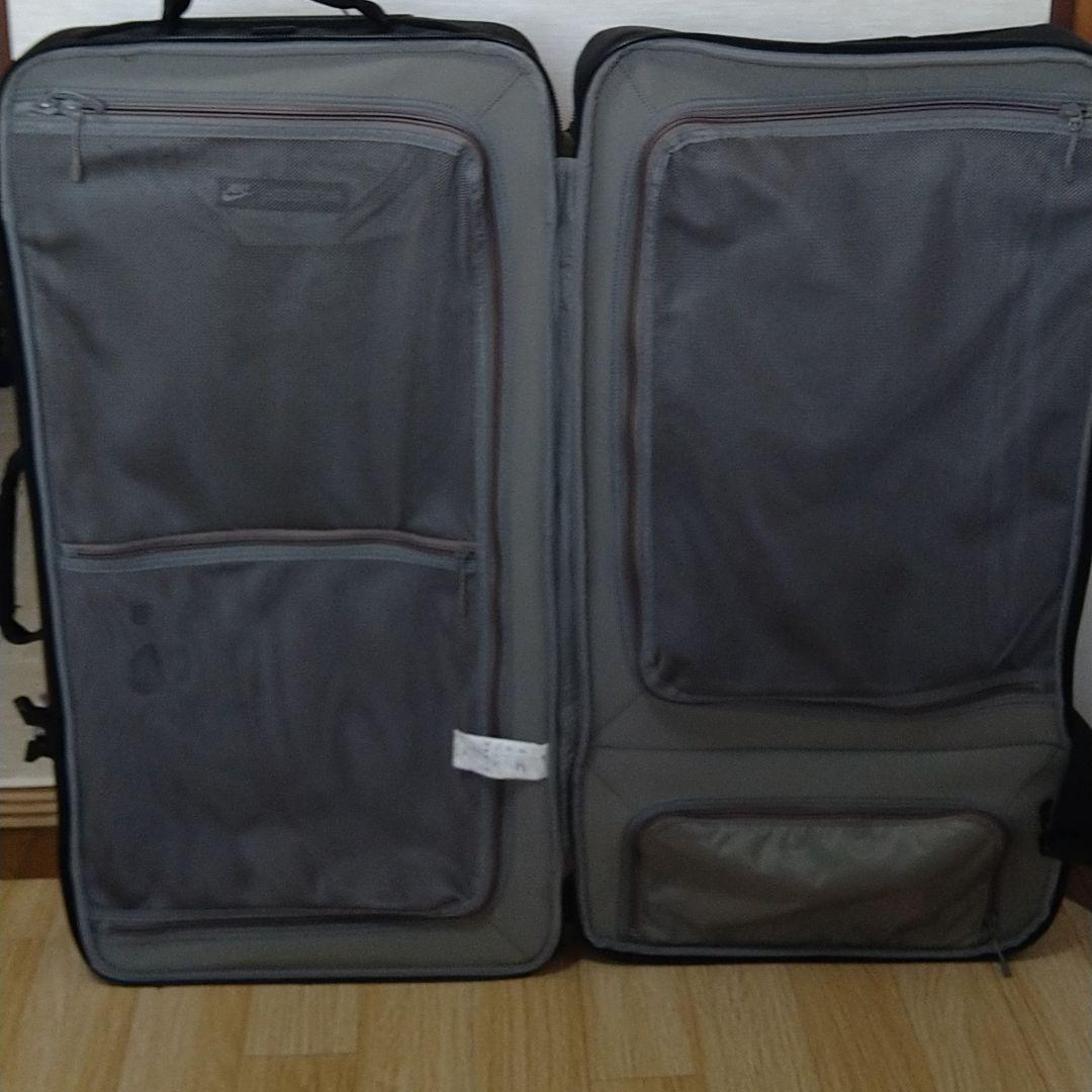 セール中 ナイキキャリーバッグ 遠征用 レアサイズ ナイキ キャリー