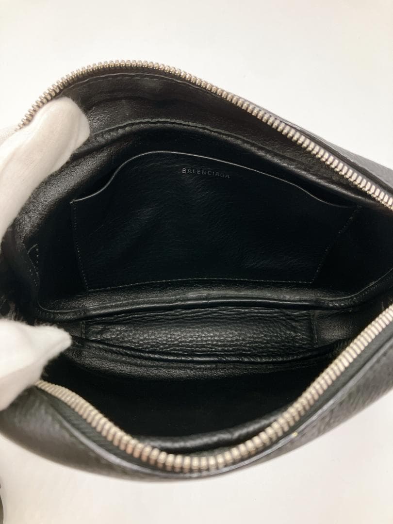 BALENCIAGA エブリデイ カメラバッグ ショルダーバッグ バッグ レザー