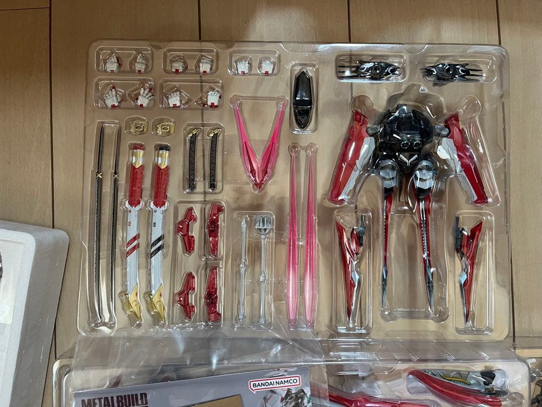 LBUILD ガンダムアストレイ　レッドドラゴニクス