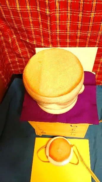 水指、萩共蓋、田村悟朗作。