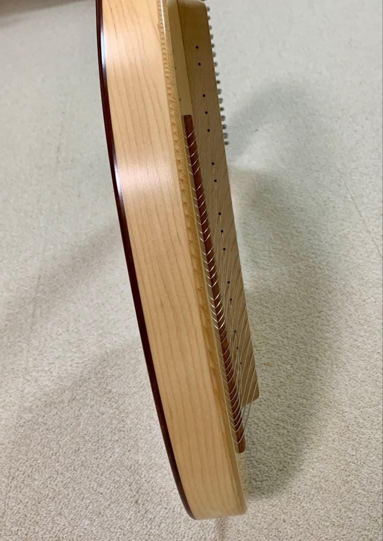 三創楽器 SANSO ライアーⅡ　(スプルース)　３７弦　塗装『つやあり』タイプ