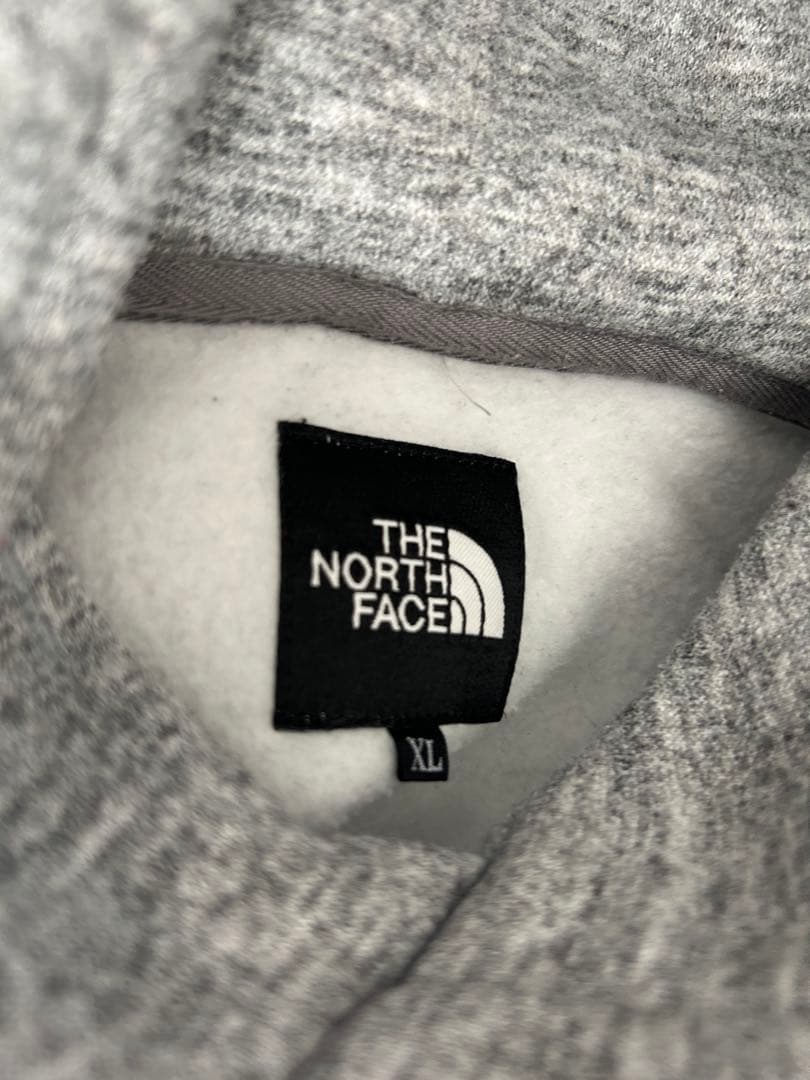 ノースフェイス フード付きパーカー