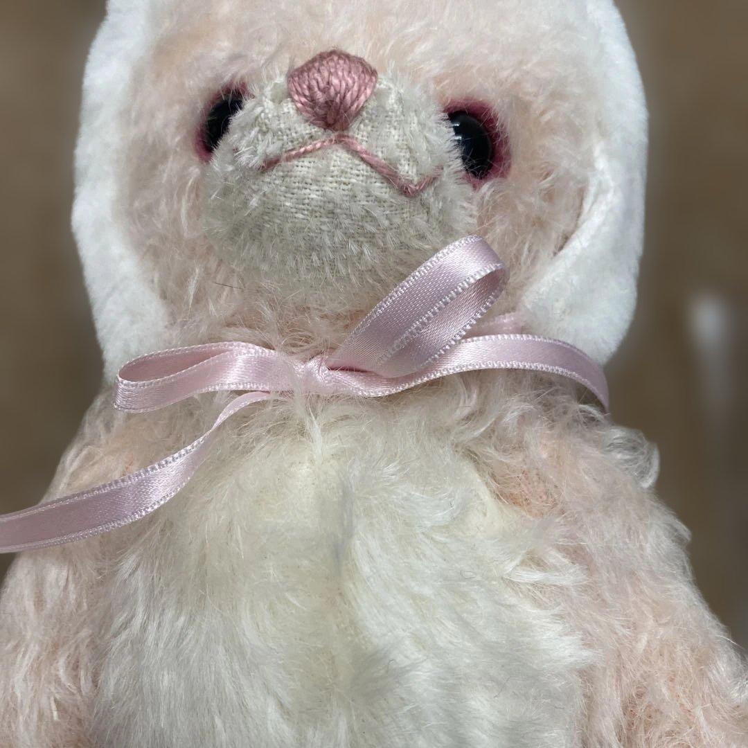 Merrythought ウサギ耳付きぬいぐるみ