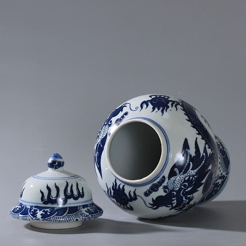 清乾隆青花竜紋将軍缶 景徳鎮 陶磁器 装飾品 現代工芸品 美術品 置物