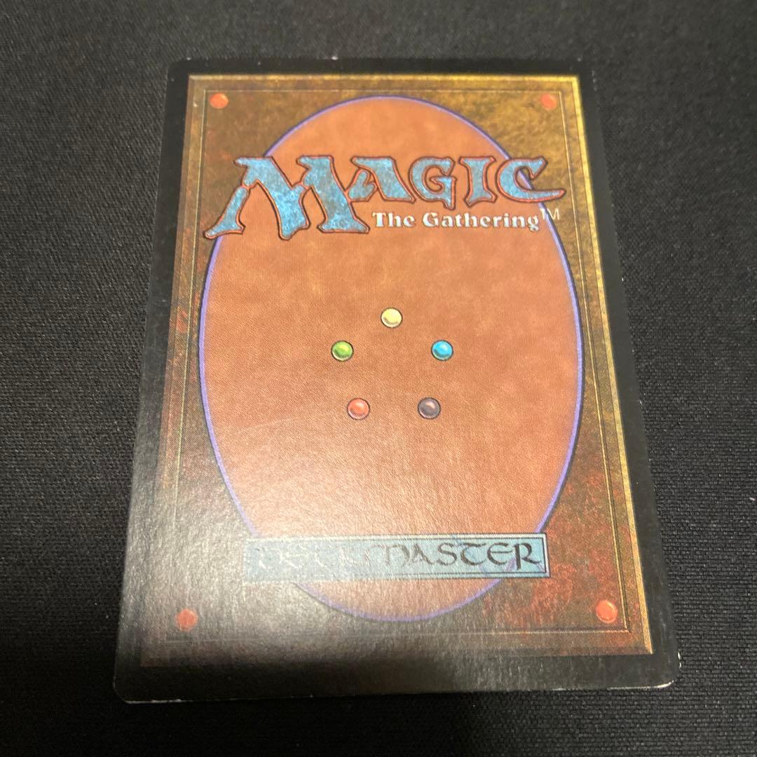 袖の下 foil 英語版