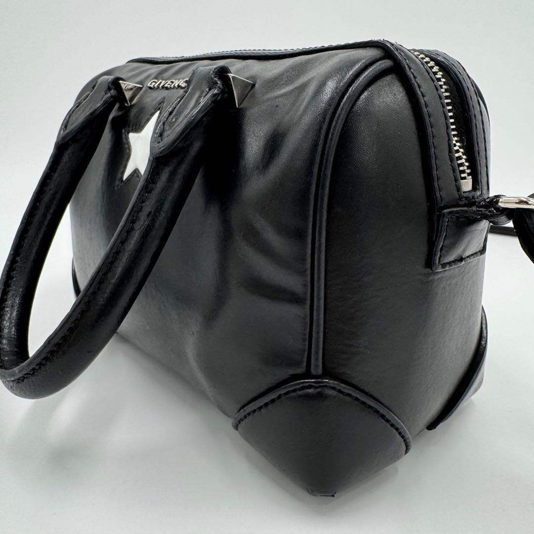 GIVENCHY スター 星 レザー ショルダーバッグ ハンドバッグ ブラック
