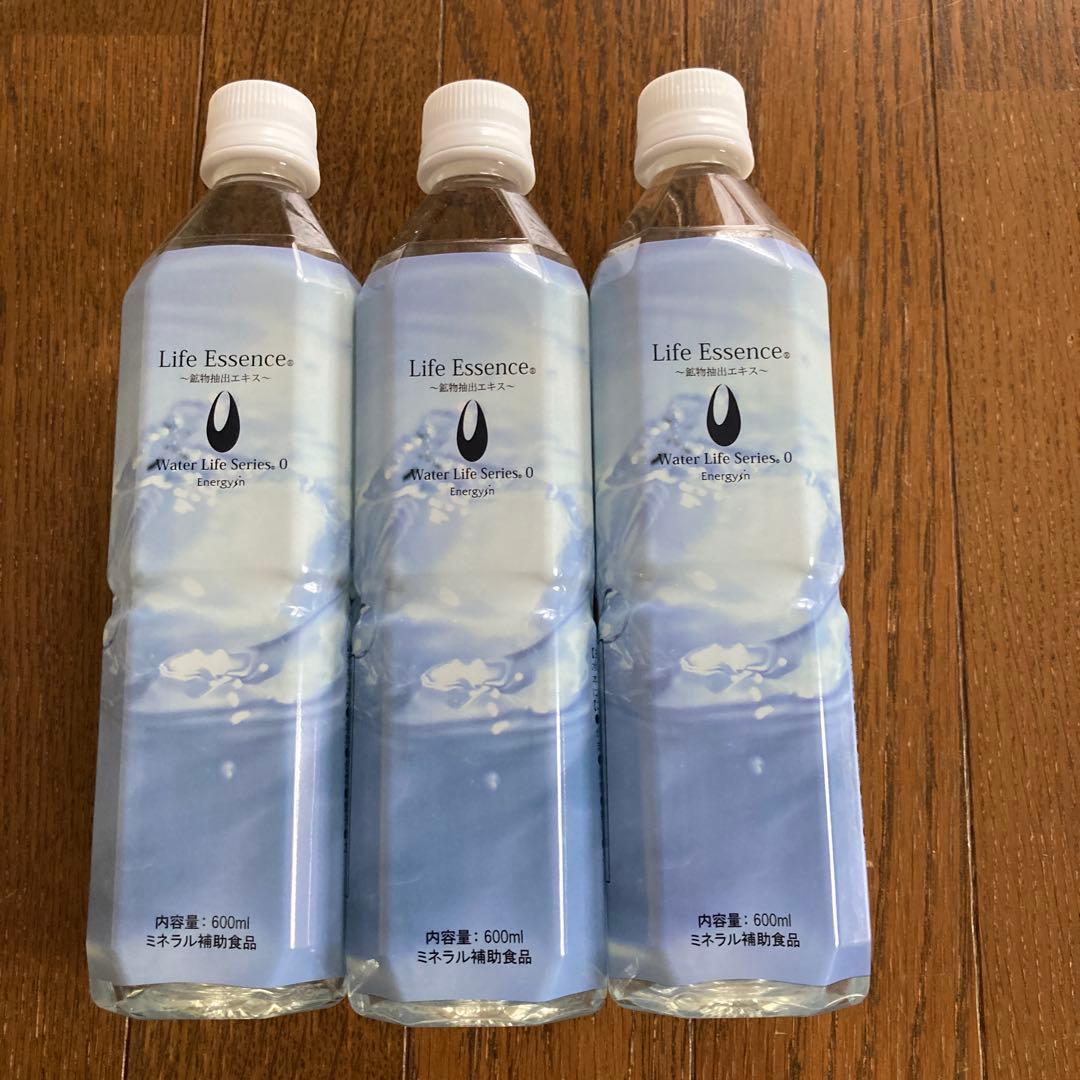 Life Essence ミネラルウォーター 600ml3本セット Life Essence ミネラルウォーター 600ml 3本セット Life Essence