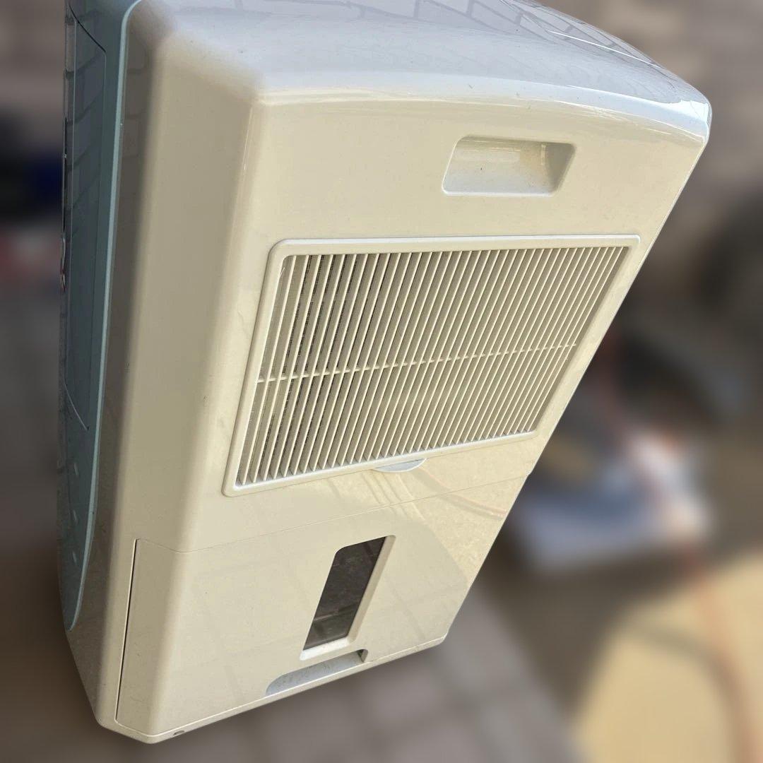 2017年製　コロナ：冷風・衣類乾燥除湿機(スカイブルー)/CDM-1017