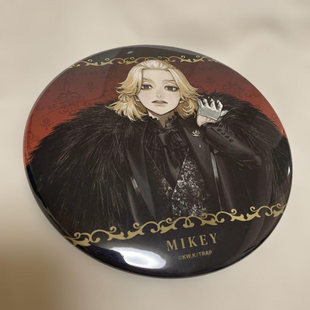 東京リベンジャーズ Art by AU スーツ BIG缶バッジ 佐野万次郎 - メルカリ