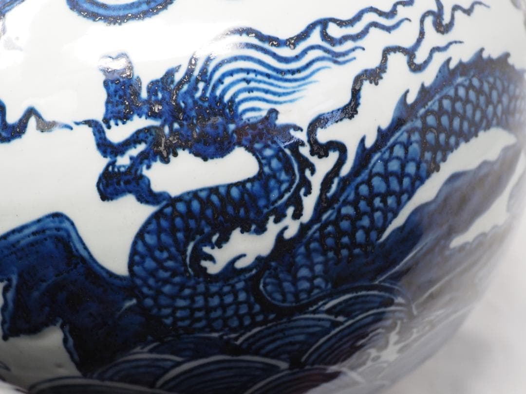中国 染付竜文壺 龍デザイン 染付 花瓶 -SO - メルカリ