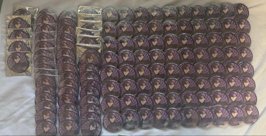 むしろwhy 志麻 缶バッジ 40個 - メルカリ