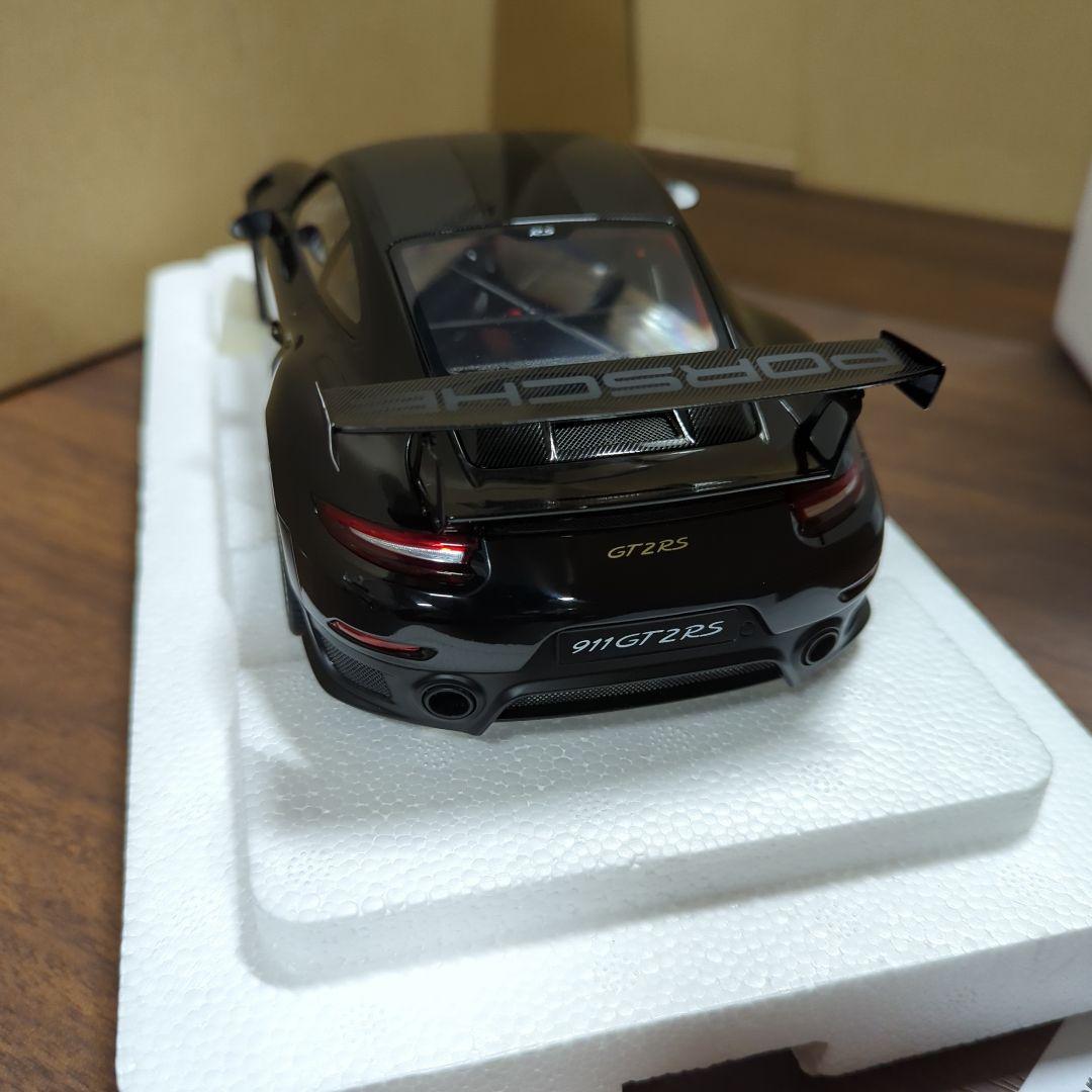 オートアート1/18 ポルシェ 911 (991.2) GT2