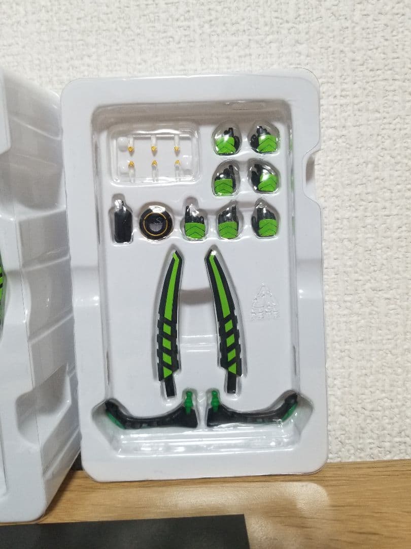 仮面ライダーオーズ　真骨彫　アーツ　ガタキリバコンボ