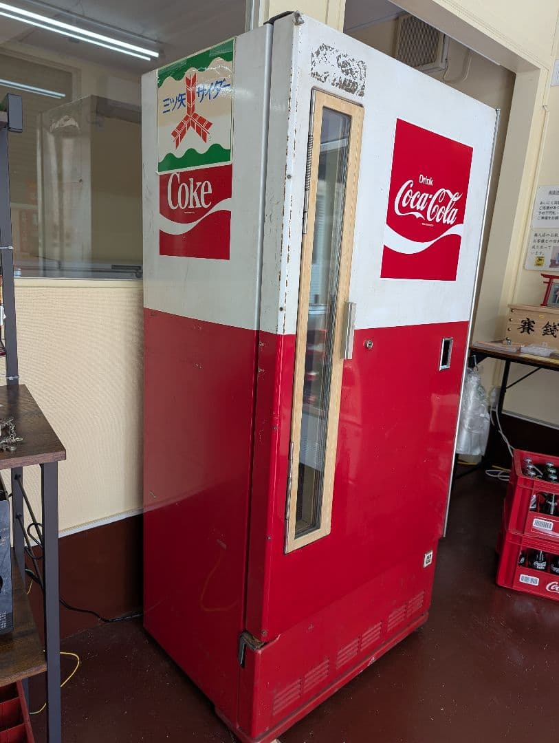 コカ・コーラ　レトロ冷蔵庫　業務用　実働Coca-Cola【スヌーピー】