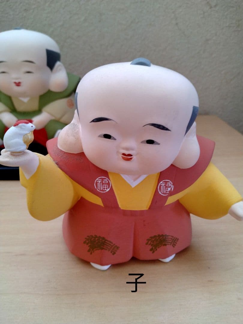 干支、縁起物福助人形十二個勢揃い、日本製陶器 - メルカリ