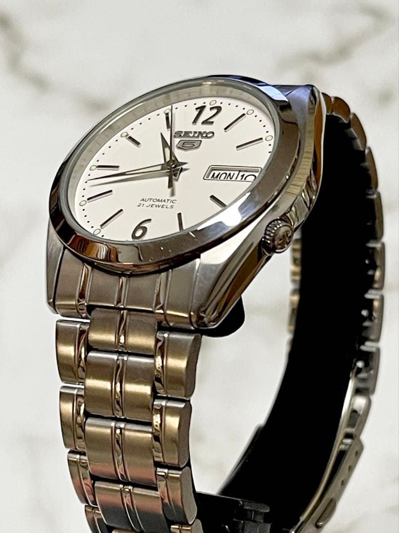 2013年11月製 セイコー5 デイデイト 21J