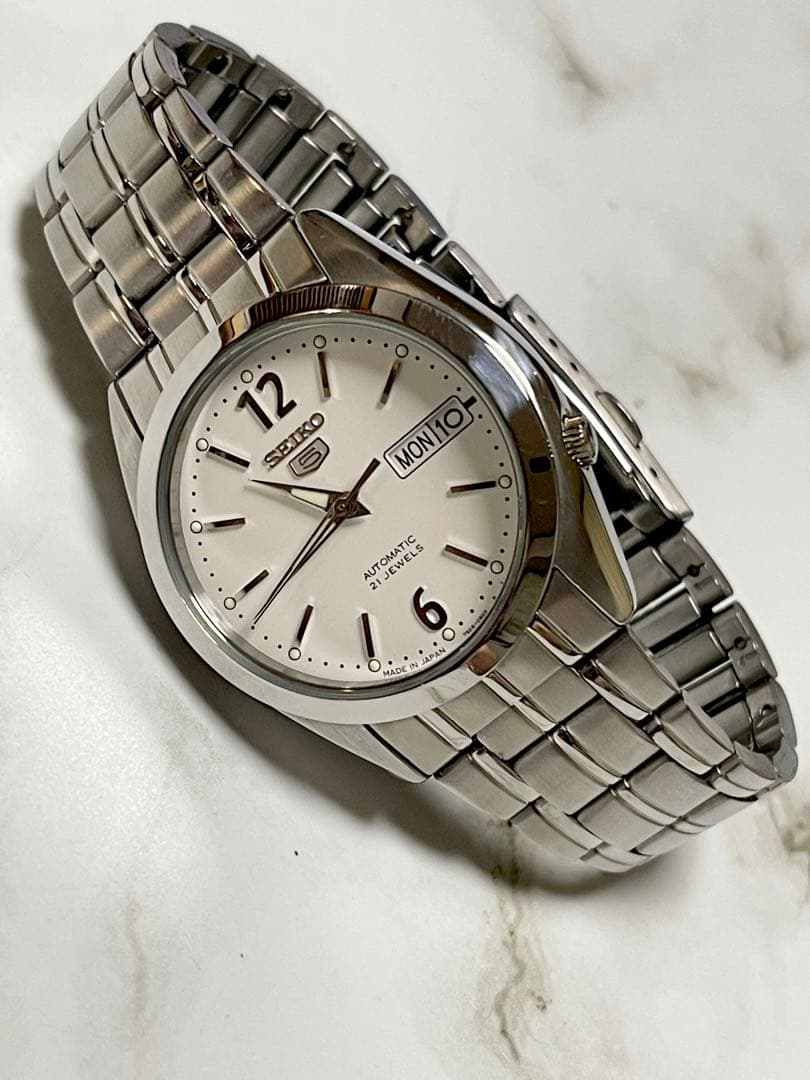 2013年11月製 セイコー5 デイデイト 21J