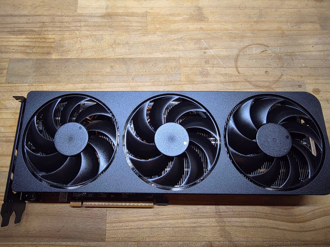 AMD Radeon RX9070 玄人志向　グラフィックボード RD-RX9070-E16GB/TP | RD-RX9070-E16GB/TP | 玄人志向 Radeon RX 9070