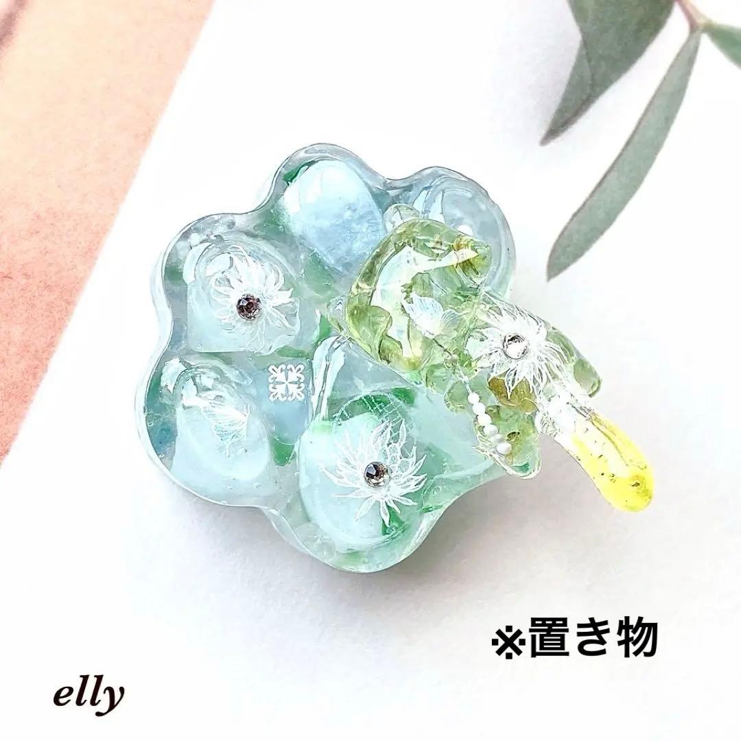 【ゼロ様】1431.手染めビーズ　マーメイド　じゃれ猫　レジン　キーホルダー