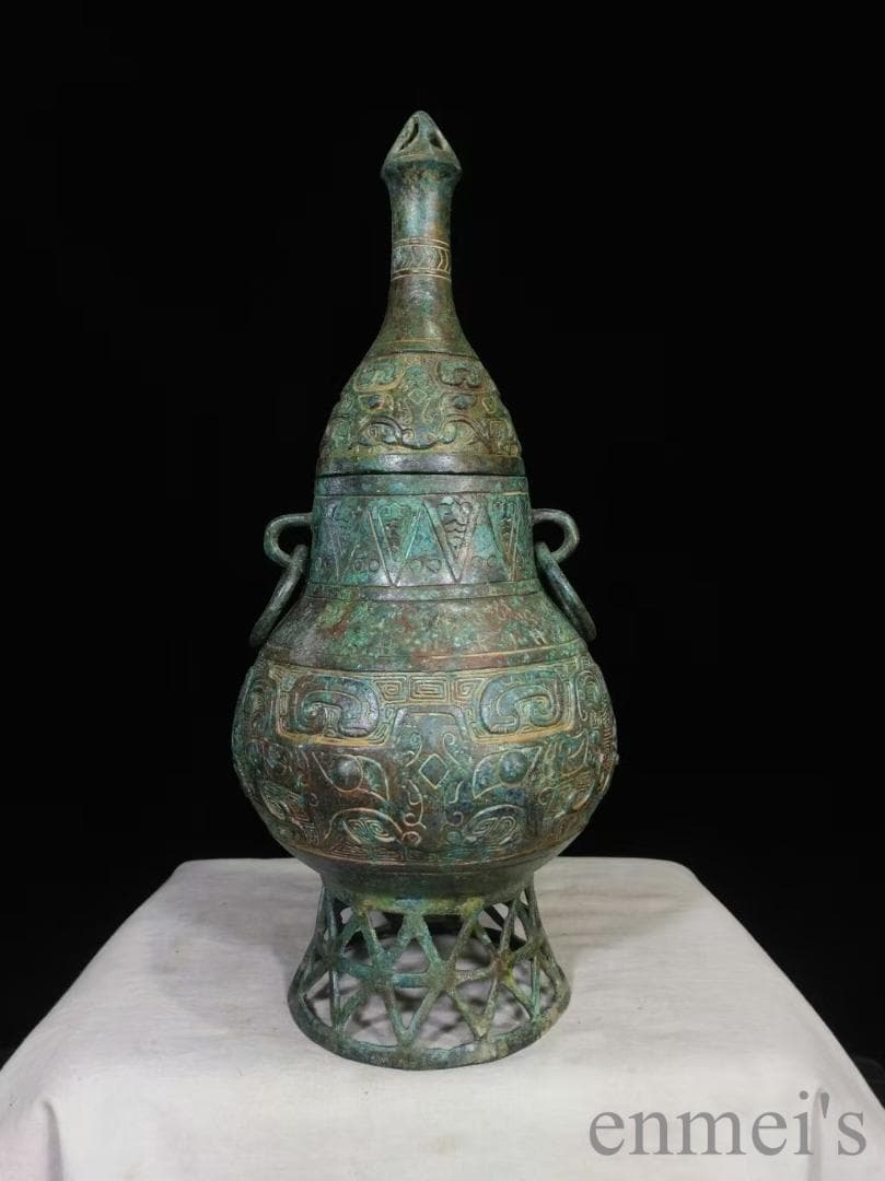 中国古美術 旧蔵 商周款 青銅製 器皿《饕餮文壺》純銅製 高浮彫 時代物 置物