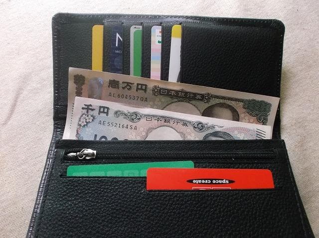 刻印＆拭き染めのロングウォレット　花柄