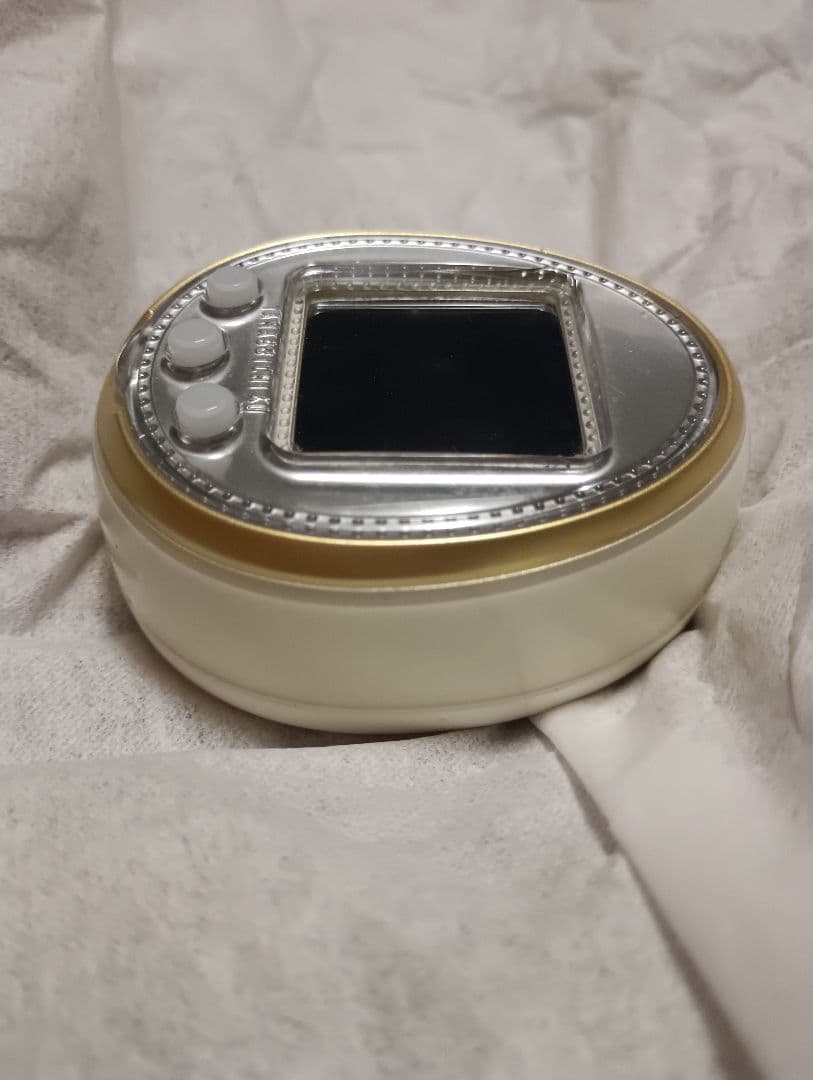 希少・動作確認済たまごっち4U ホワイト TAMAGOTCHI 4U 即購入OK