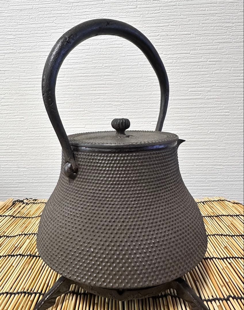 未使用品、木箱、栞付　南部鴻栄堂造　１８型富士形アラレ　JJ様　売約済み