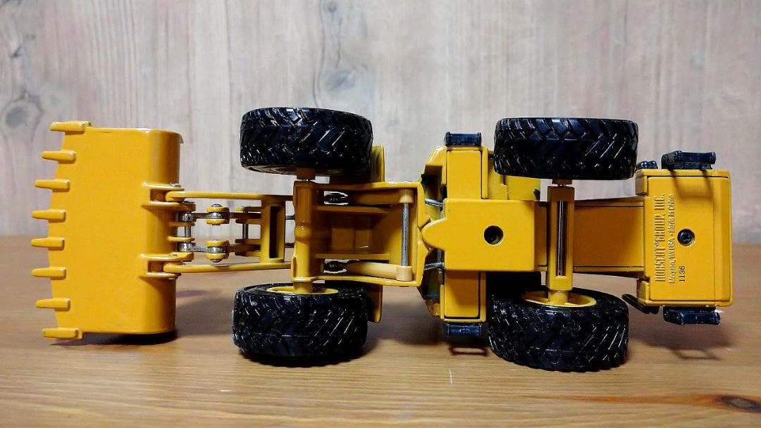 2台売り ノースコット CAT 「ホイールローダー 980G」＋「ブル D6H」