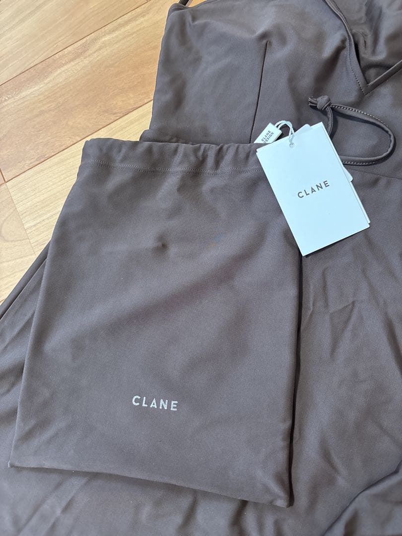 新品クラネLAYERED CAMISOLE SWIMWEAR ブラウン