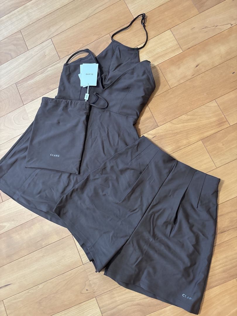 新品クラネLAYERED CAMISOLE SWIMWEAR ブラウン