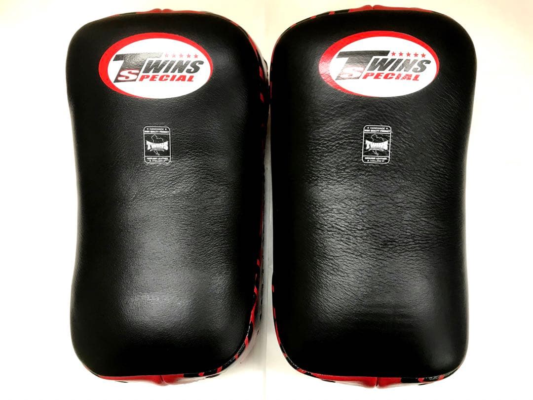 TWINS キックミット M レッド