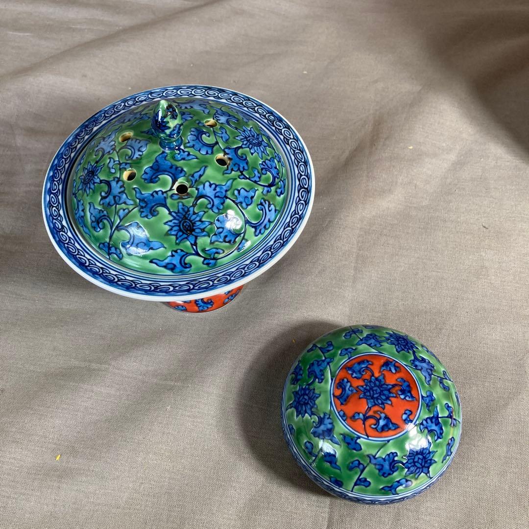 【源右衛門】古伊万里の伝統　日本の名窯　舘林源右衛門作　染錦緑彩唐草文　御香揃