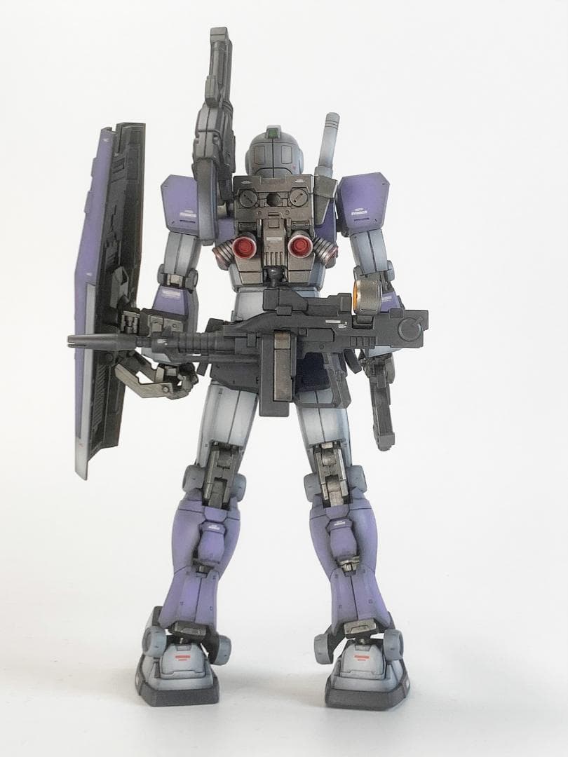 ジム(モロッコ戦線仕様)RGM-79 HG1/144 ガンプラ全塗装完成品